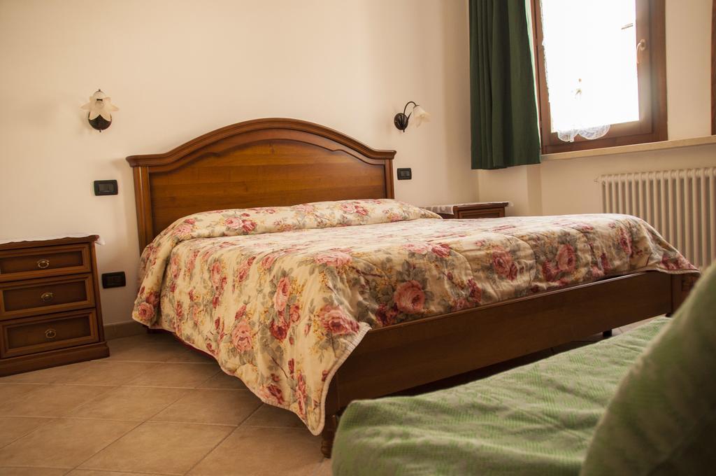 Agriturismo Ai Tre Fienili Понти-суль-Минчо Номер фото